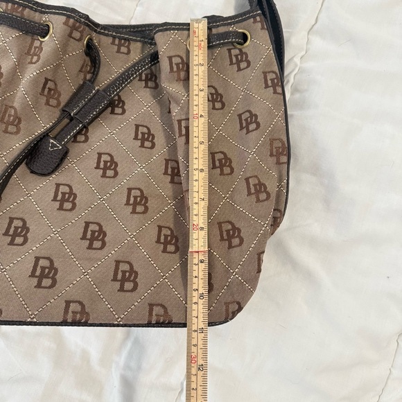 Dooney & Burke Signature Canvas Bucket Vintage Y2K Shoulder Hobo Bag - Picture 12 of 12